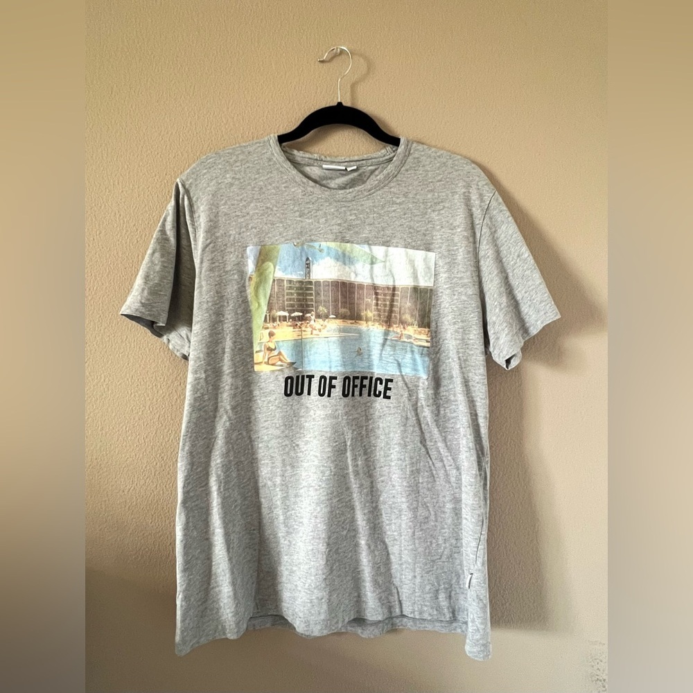 Onia “Out of Office” Graphic Tee